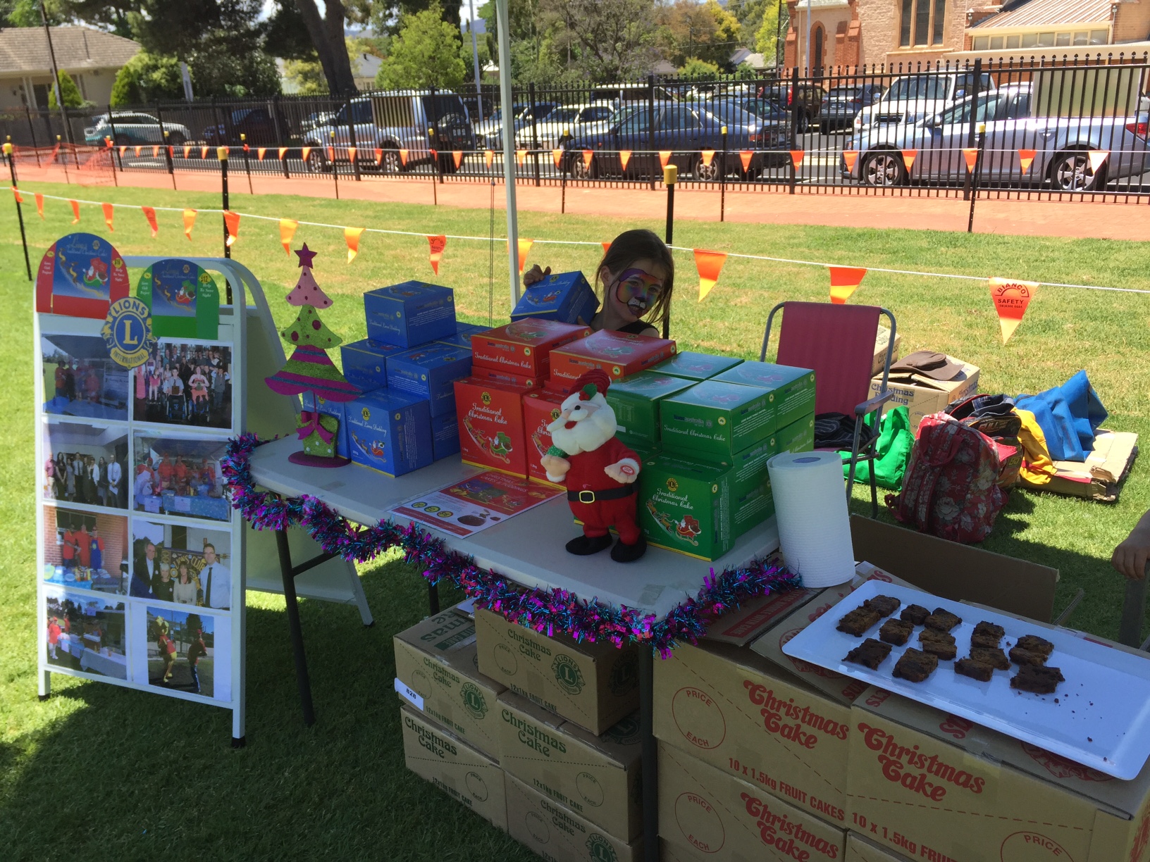 Lions Christmas Cakes &amp; Puddings - The Lions Club of the City of Adelaide